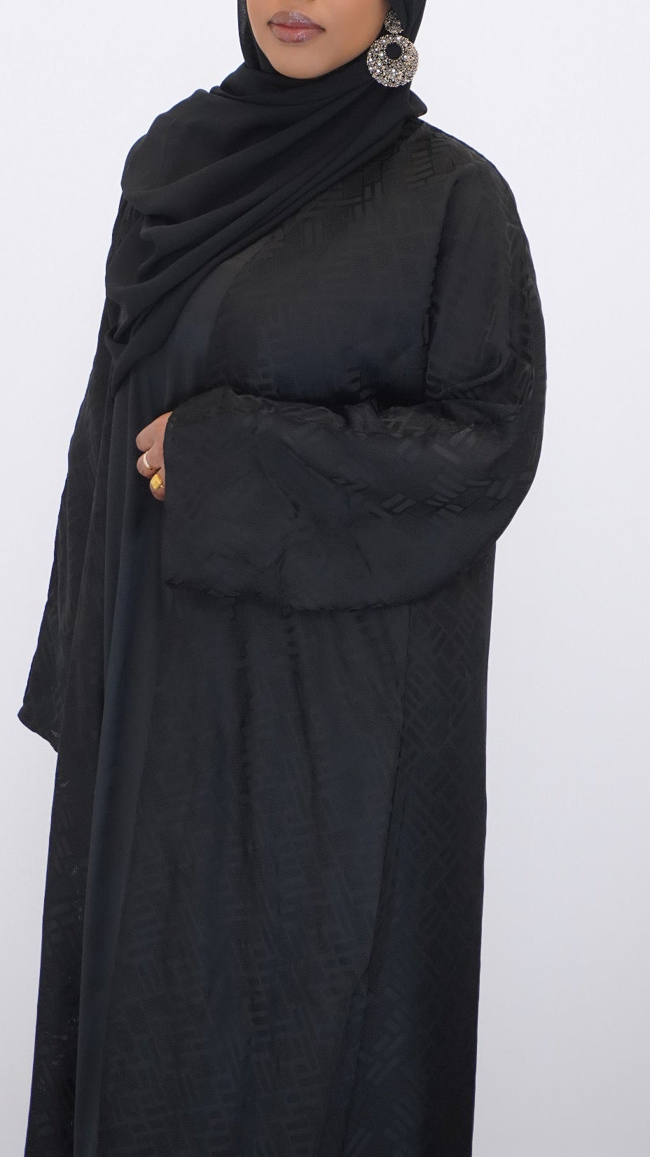 Noir Essence Abaya